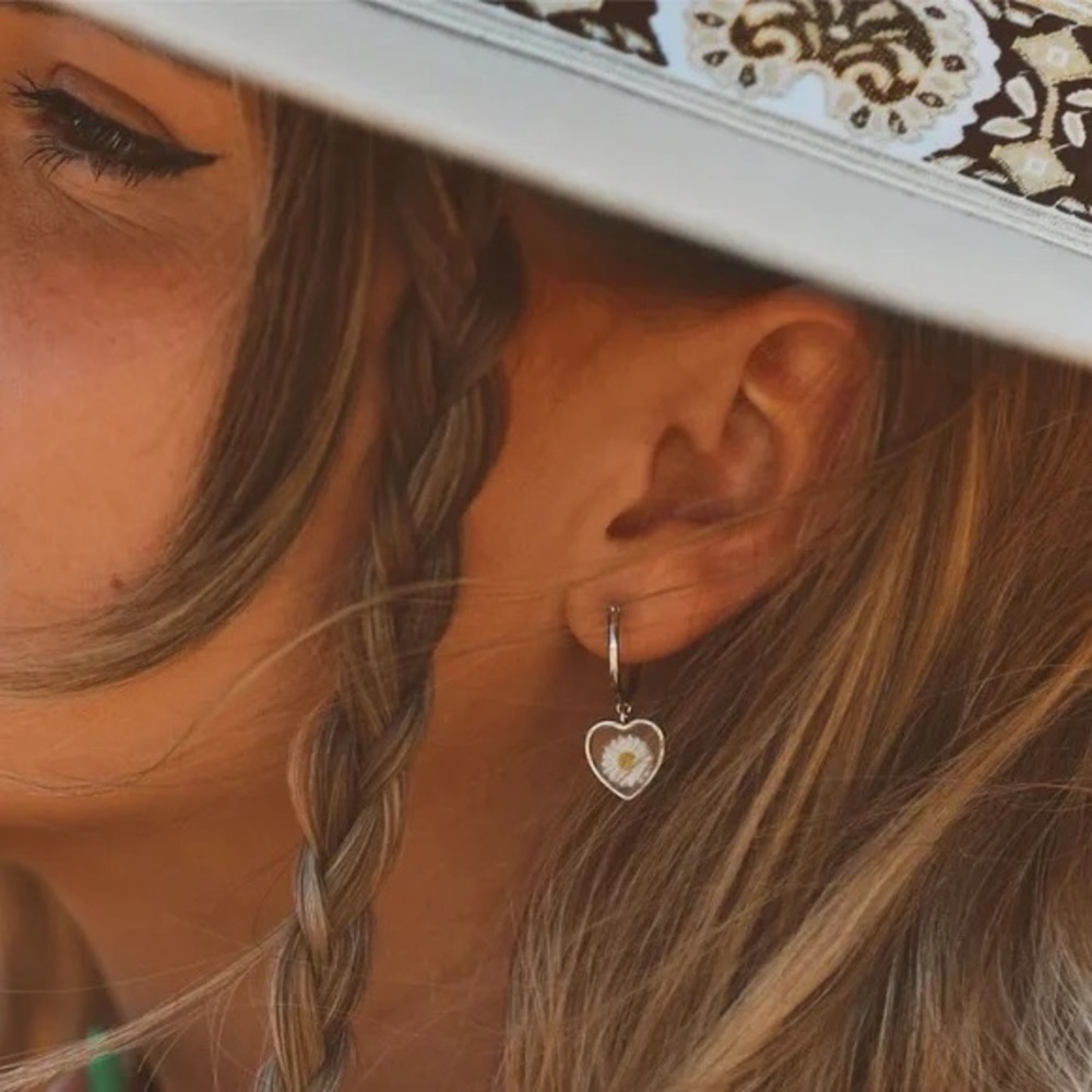 ❄️ Pura Vida | Meadow Hoop Earrings Floral Feminine Boho